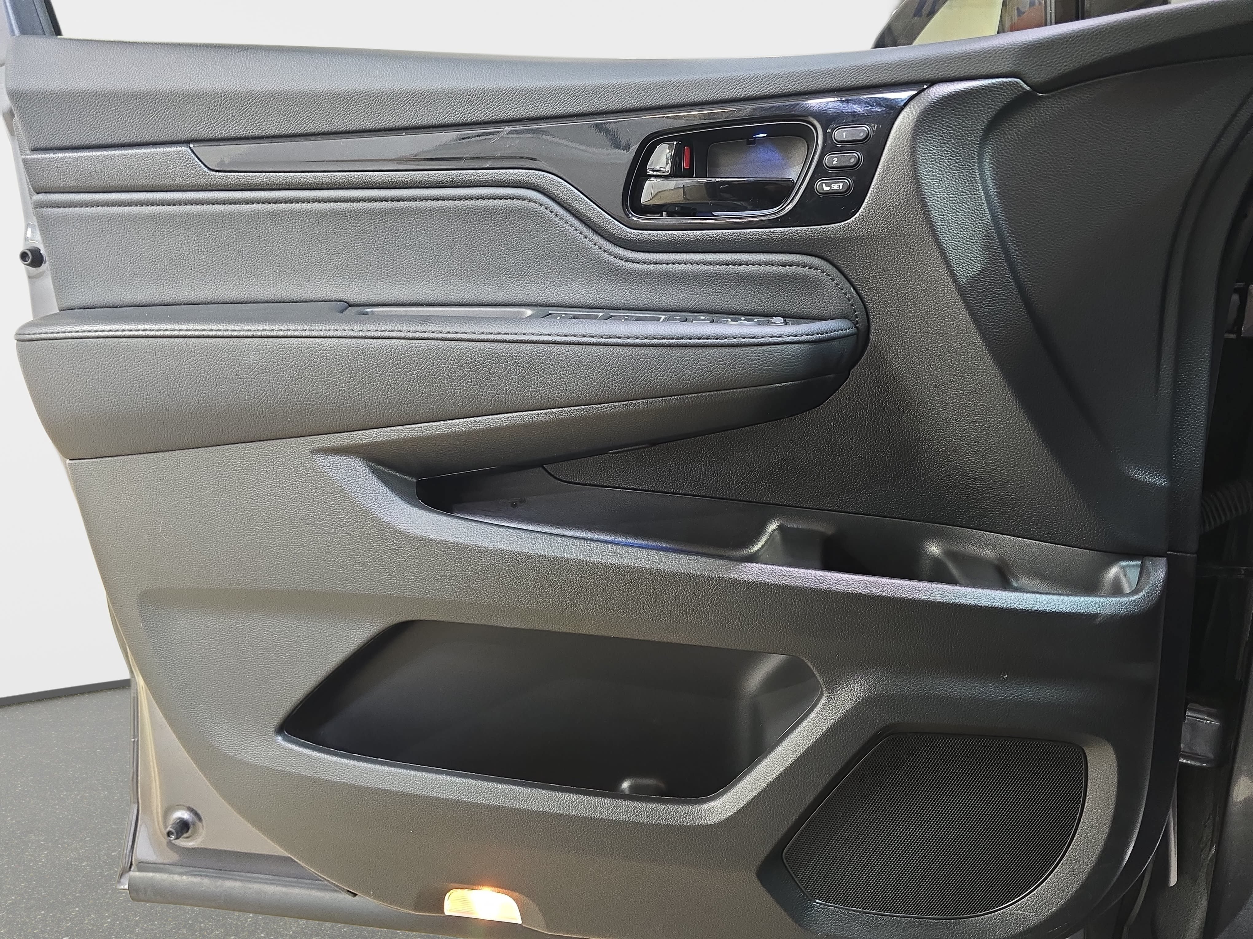 Certified 2025 Honda Odyssey Elite image 24