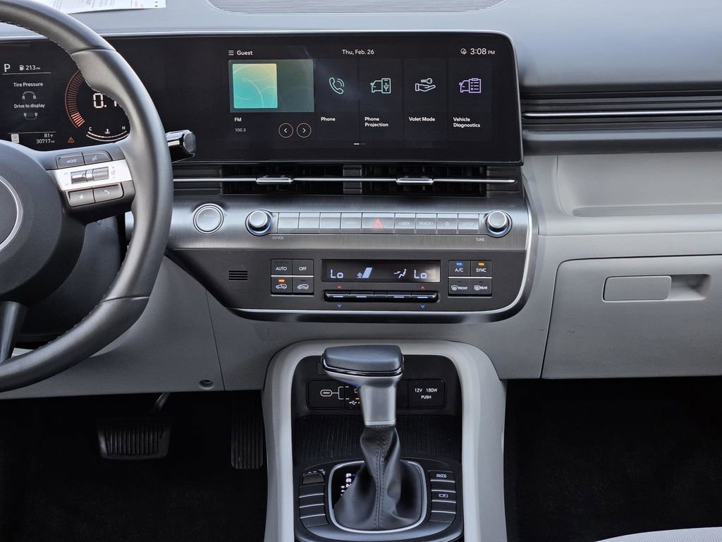 Used 2025 Hyundai Kona SEL image 17