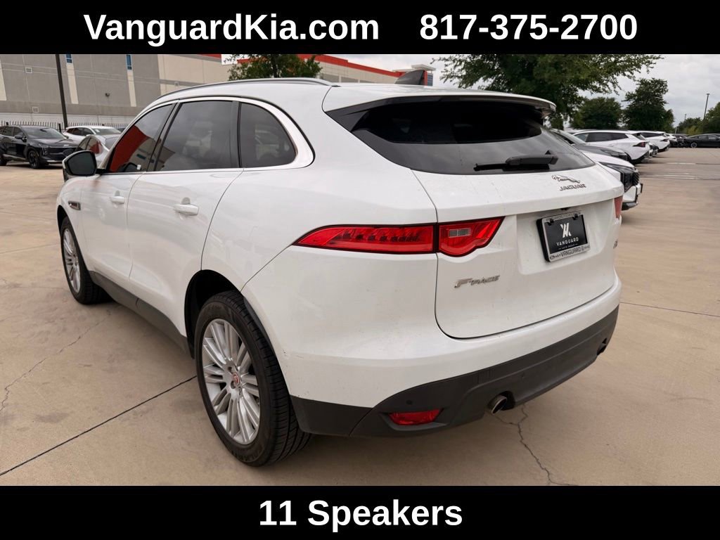 Used 2020 Jaguar F-PACE Premium image 2