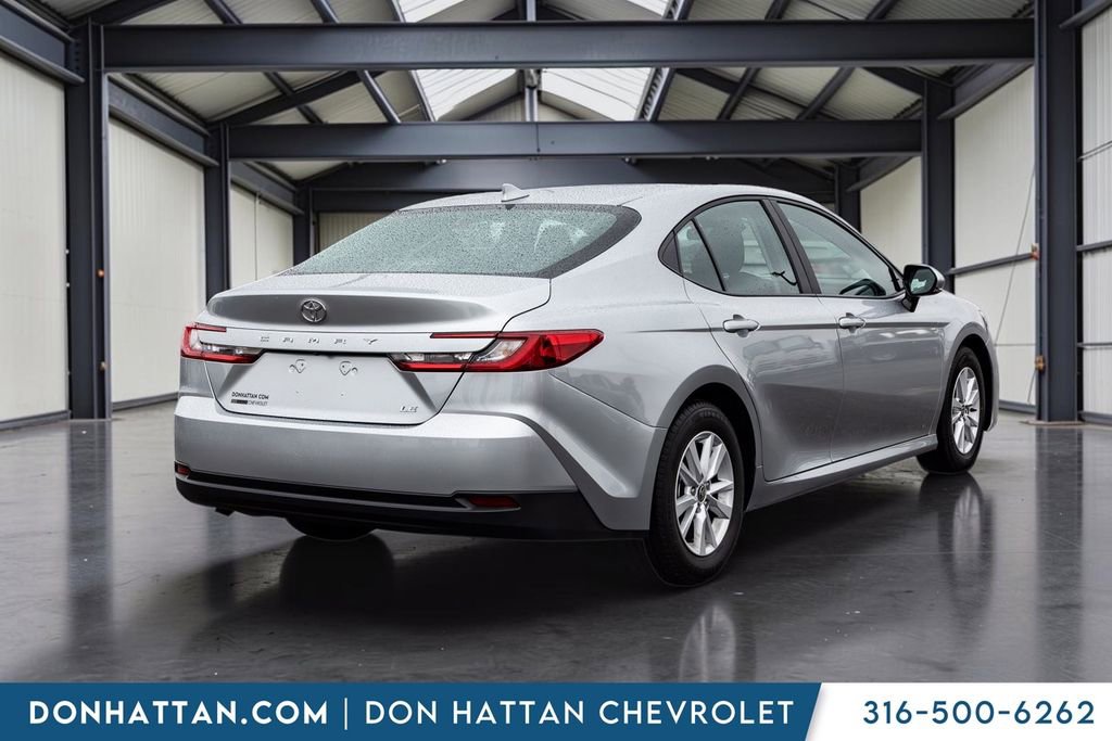 Used 2025 Toyota Camry LE FWD image 23