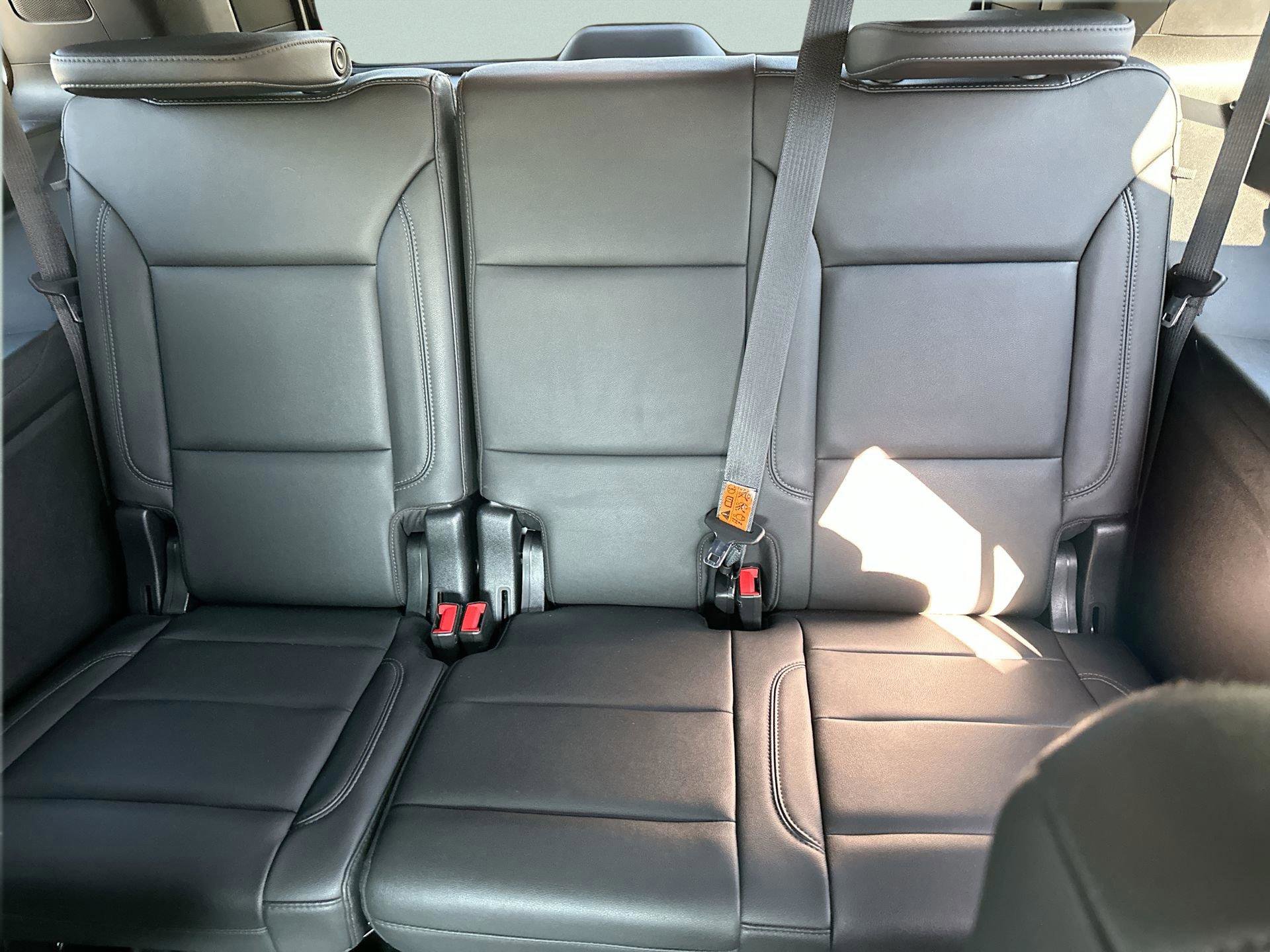 Used 2022 Chevrolet Tahoe Z71 w/ Off-Road Capability Package image 17