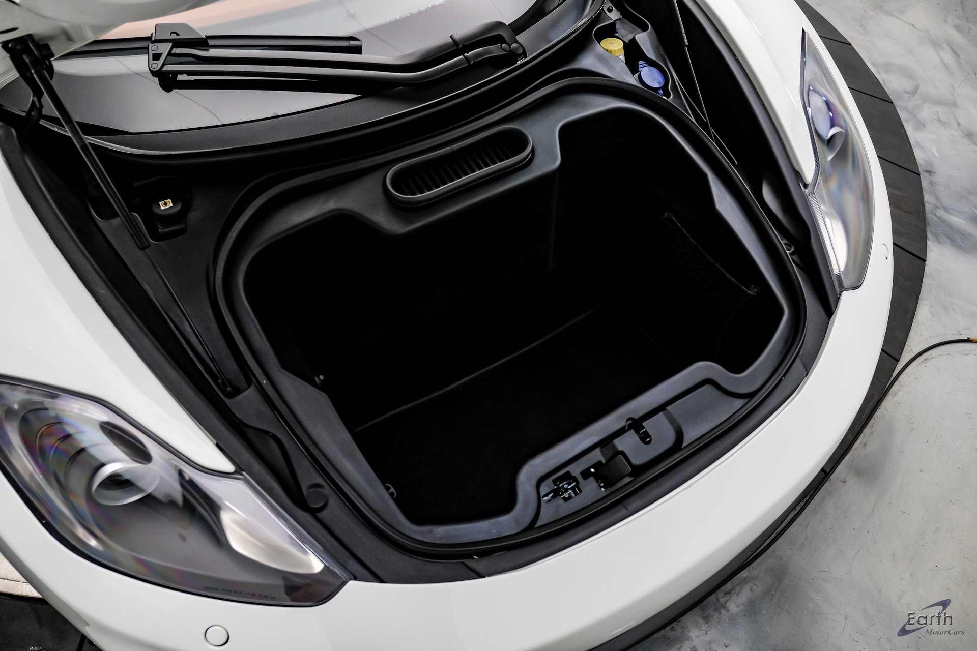 Used 2013 McLaren MP4-12C Spider image 96