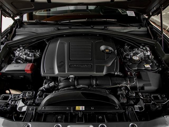 New 2026 Jaguar F-PACE R-Dynamic S image 30