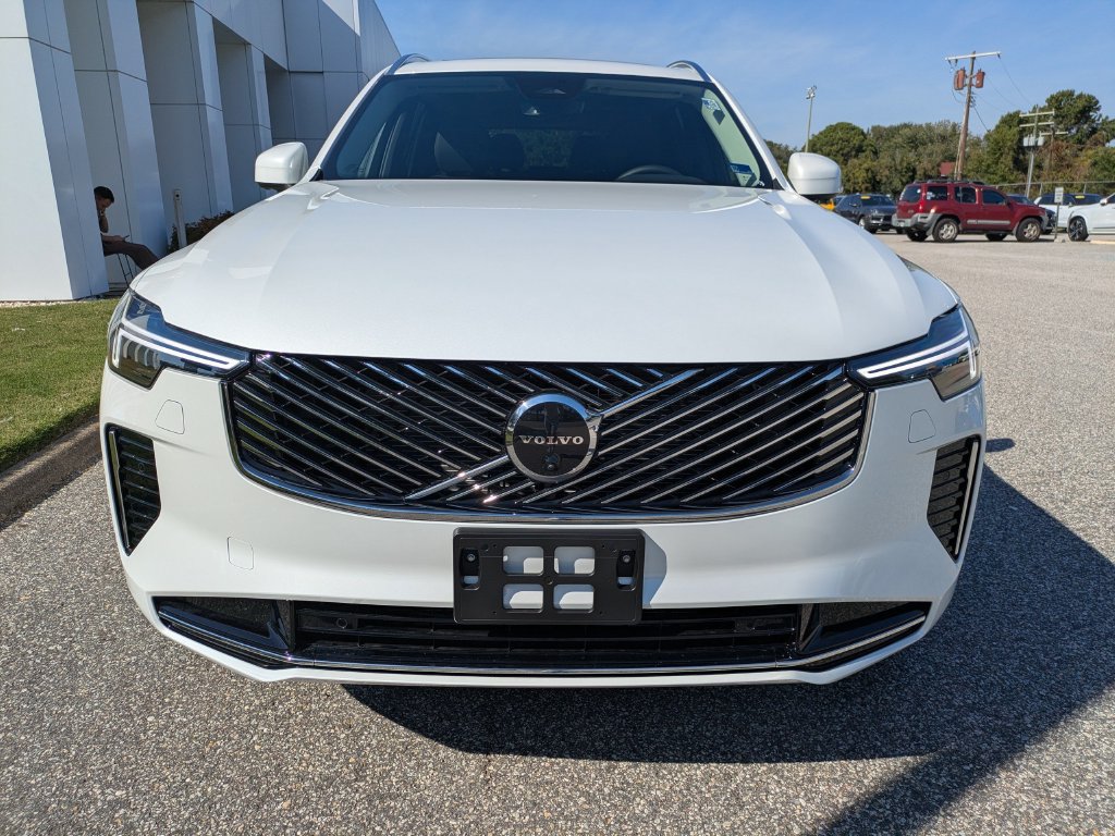 New 2027 Volvo XC90 B6 Plus AWD/4WD image 9