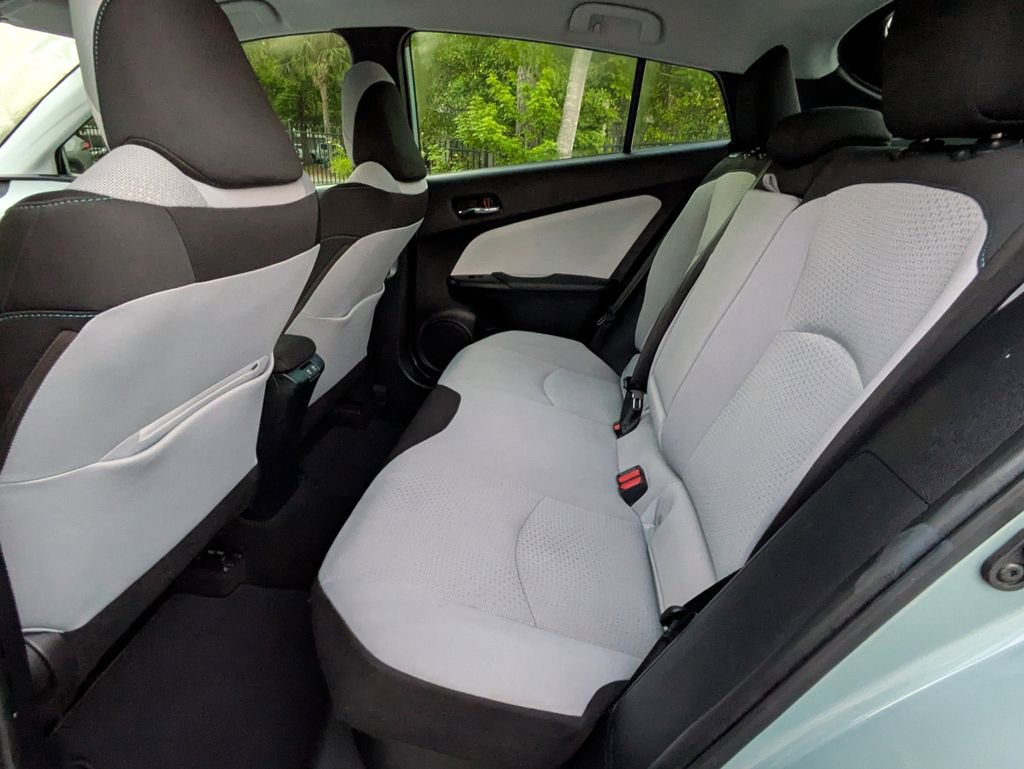 Used 2021 Toyota Prius LE FWD image 15