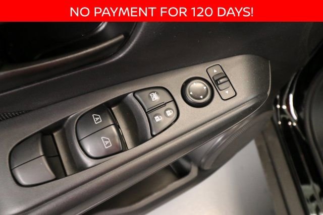 New 2025 Nissan Kicks Play S image 8