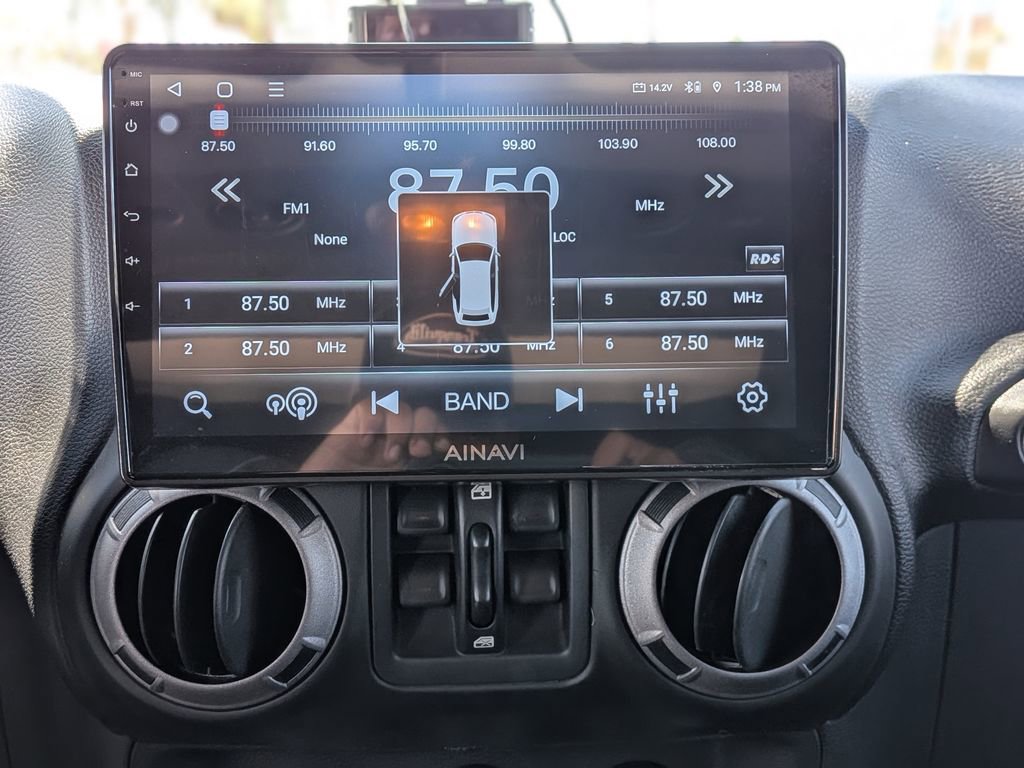 Used 2015 Jeep Wrangler Unlimited Sport w/ Quick Order Package 24S AWD/4WD image 16
