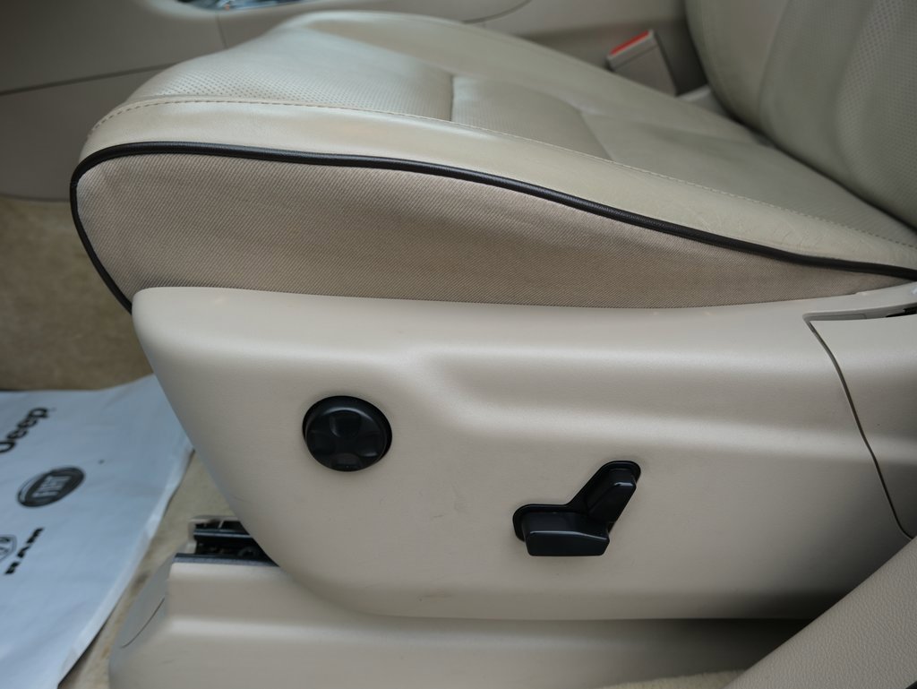 Used 2021 Jeep Grand Cherokee Overland image 27