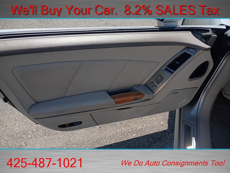 Used 2005 Cadillac XLR RWD image 17