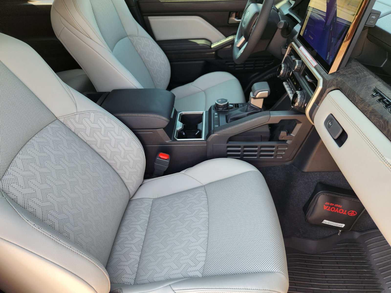 New 2026 Toyota Tacoma Limited AWD/4WD image 13