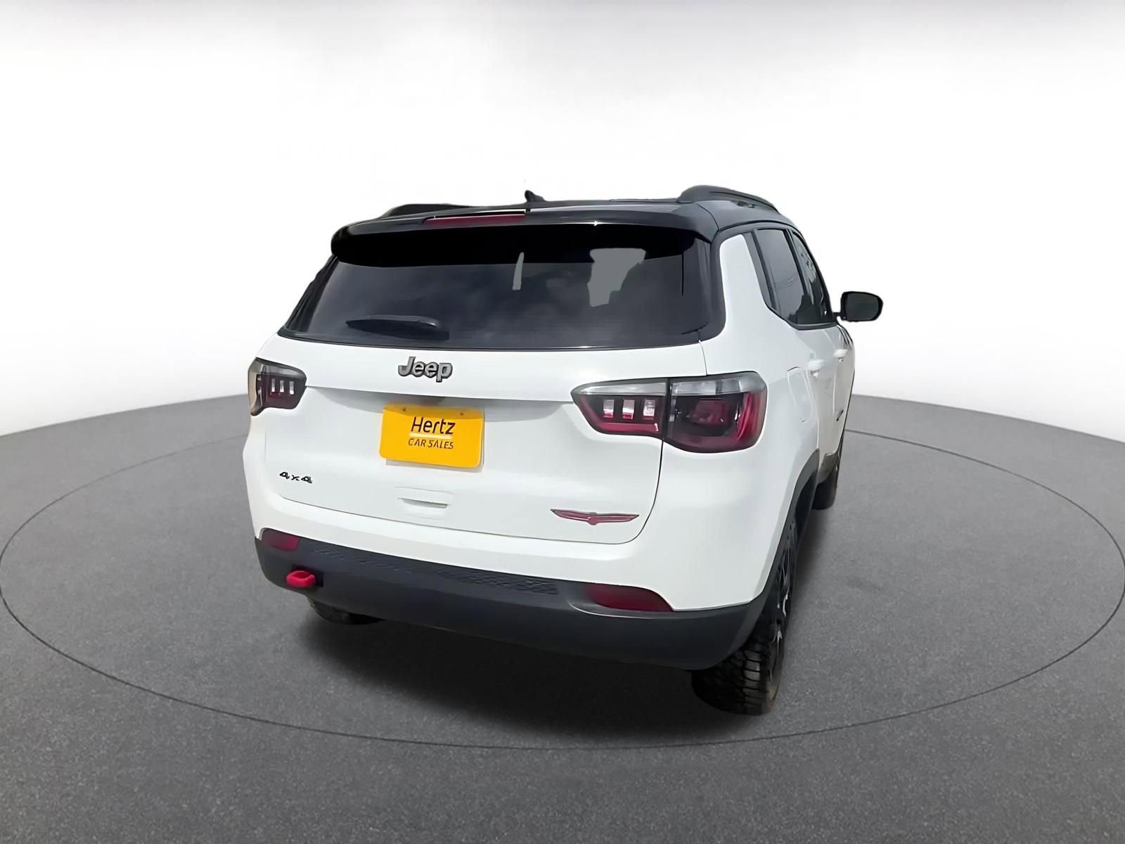 Used 2025 Jeep Compass Trailhawk AWD/4WD image 15