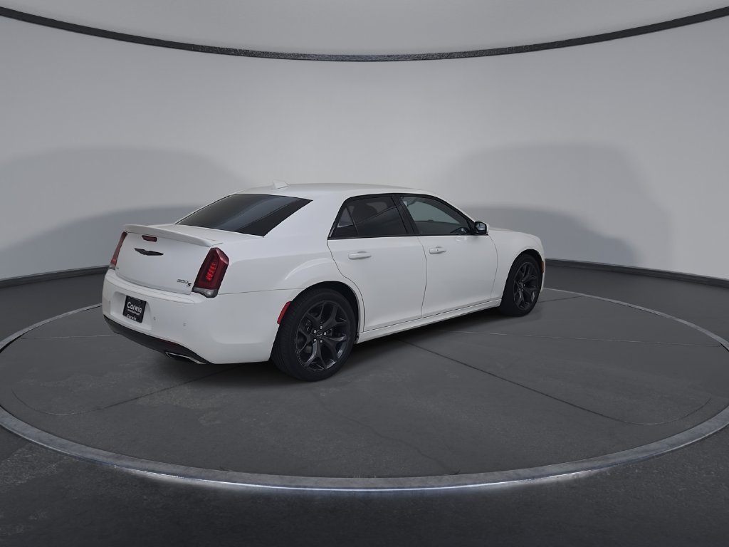 Certified 2021 Chrysler 300 S w/ S Model Appearance Package RWD image 18