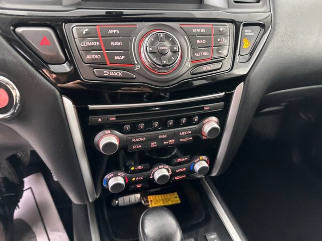 Used 2018 Nissan Pathfinder SV w/ SV Tech Package AWD/4WD image 33