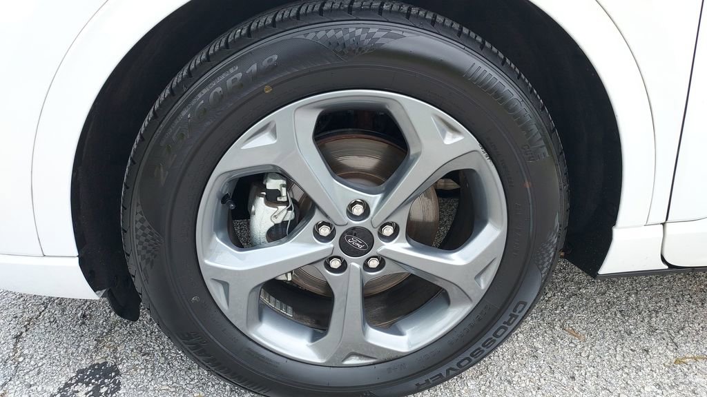 Certified 2023 Ford Escape ST-Line w/ Tech Pack #1 FWD image 9