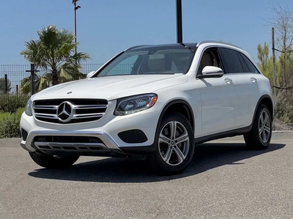 Used 2019 Mercedes-Benz GLC 300 4MATIC image 2