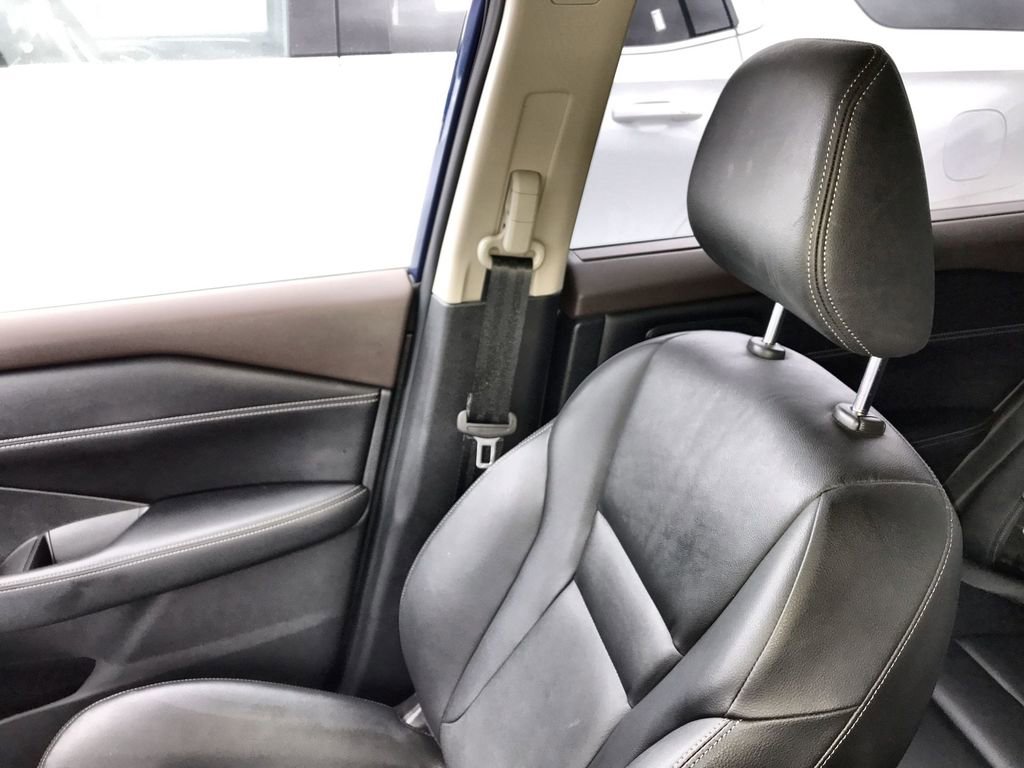 Used 2023 Nissan Rogue SL w/ SL Premium Package image 24