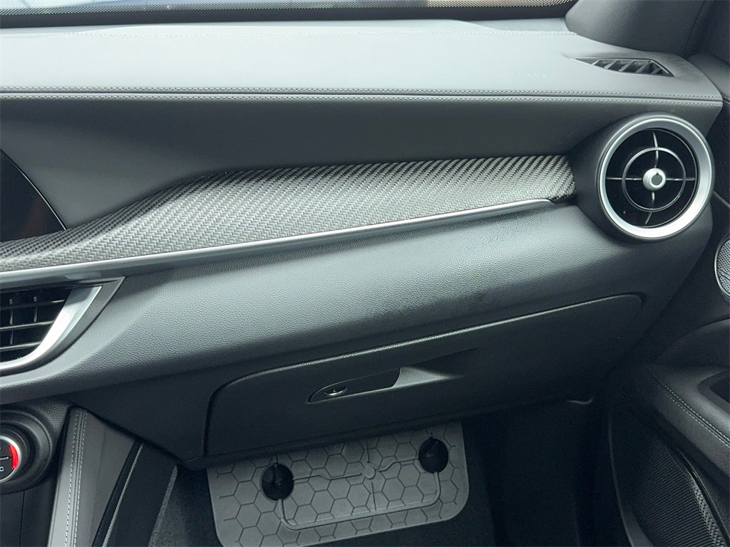 Used 2024 Alfa Romeo Stelvio Quadrifoglio w/ Active Assist Plus Package image 21