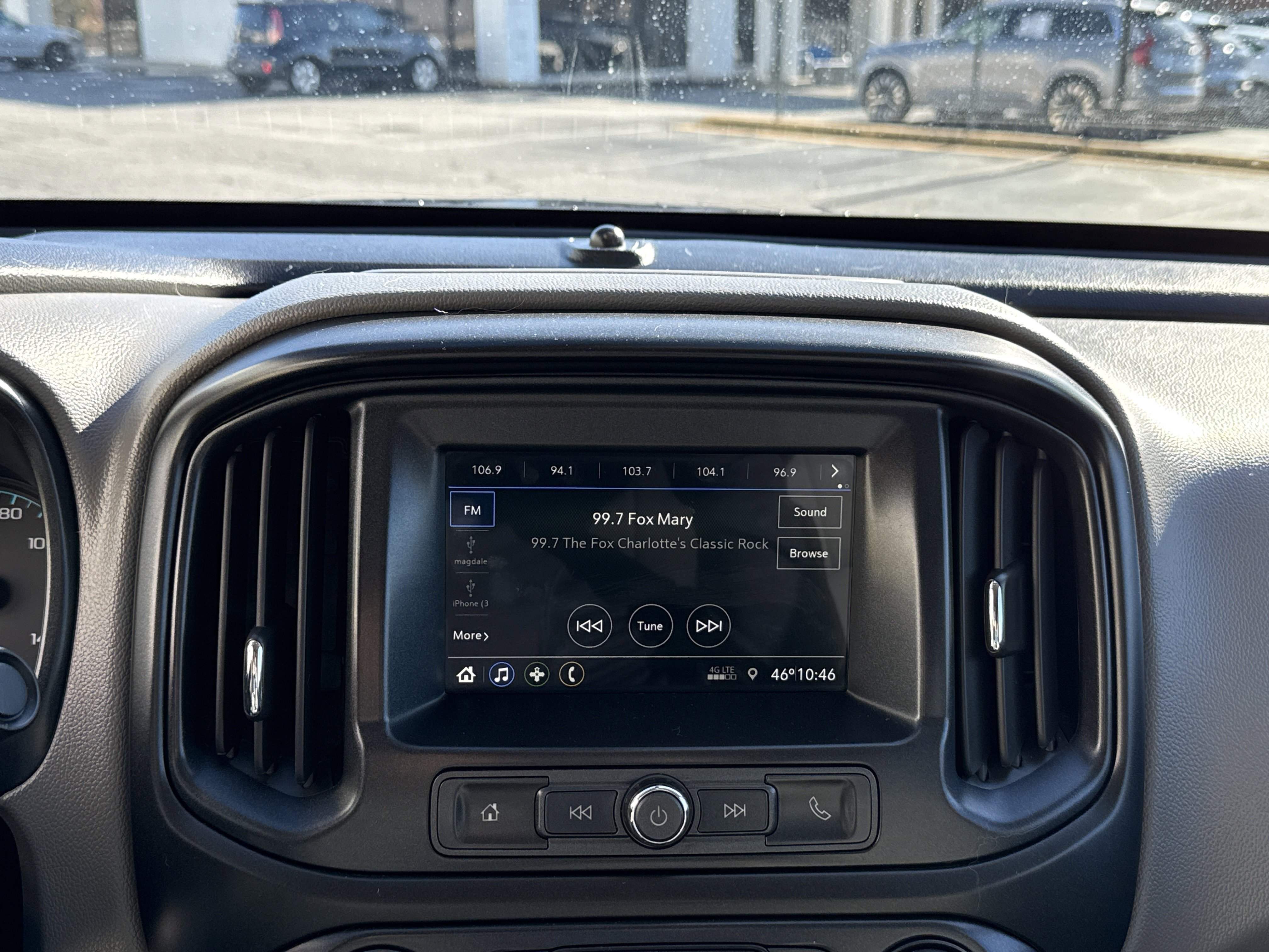 Used 2019 Chevrolet Colorado W/T w/ Custom Special Edition image 23