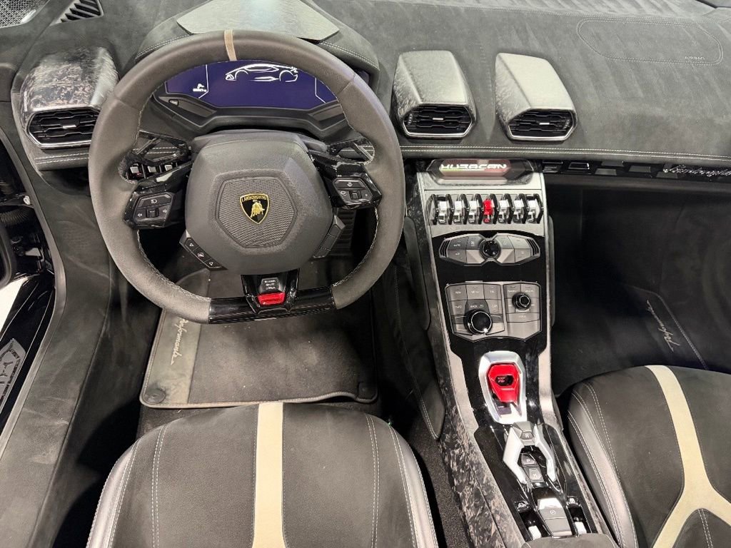 Used 2018 Lamborghini Huracan Performante image 8
