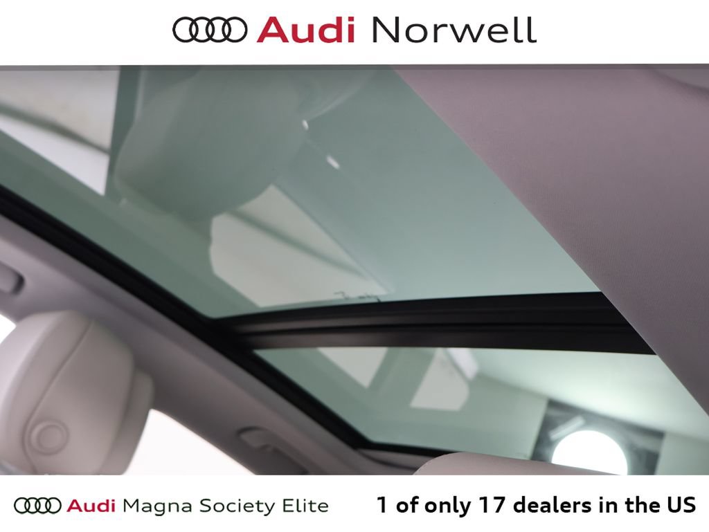 Certified 2025 Audi Q3 2.0T Premium w/ Convenience Package AWD/4WD image 9