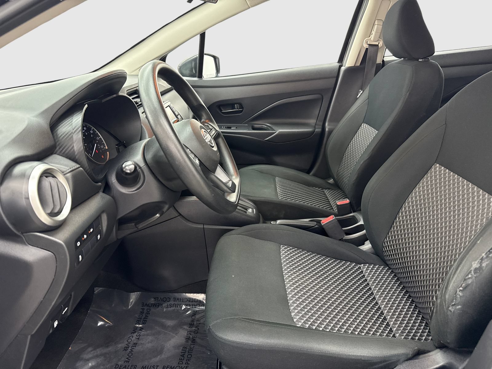 Used 2024 Nissan Versa S w/ Trunk Package FWD image 17