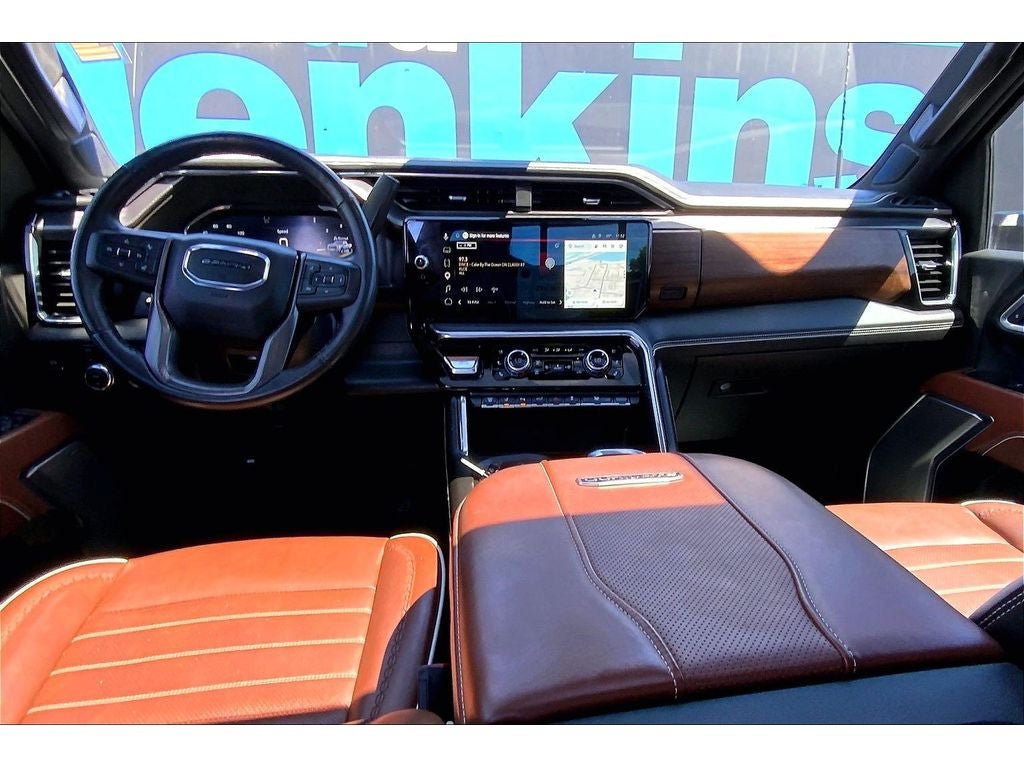 Used 2025 GMC Sierra 3500 Denali Ultimate AWD/4WD image 17