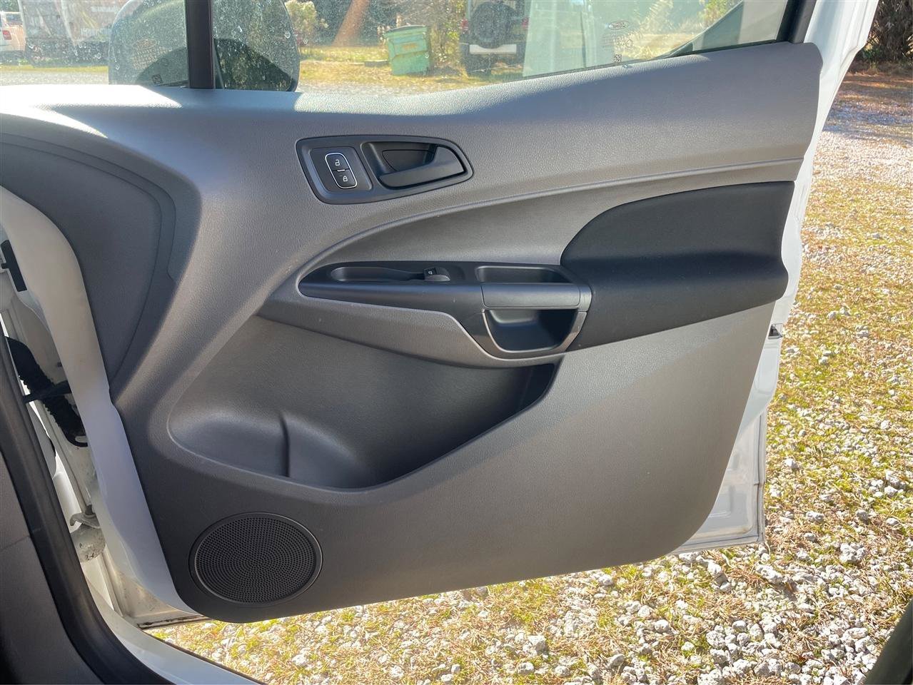 Used 2020 Ford Transit Connect XL image 22