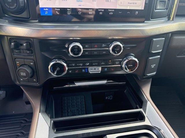New 2025 Ford F250 King Ranch w/ Chrome Package image 19