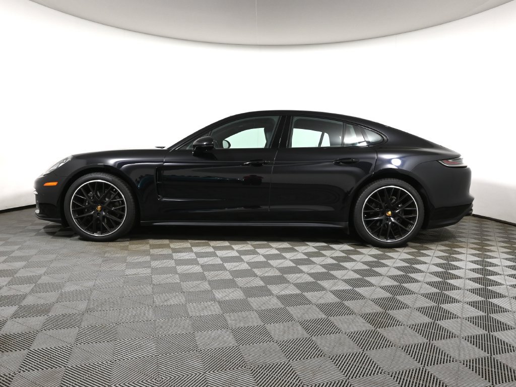 Used 2023 Porsche Panamera 4 Platinum Edition AWD/4WD image 2