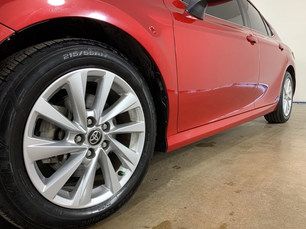 Used 2023 Toyota Camry LE image 2