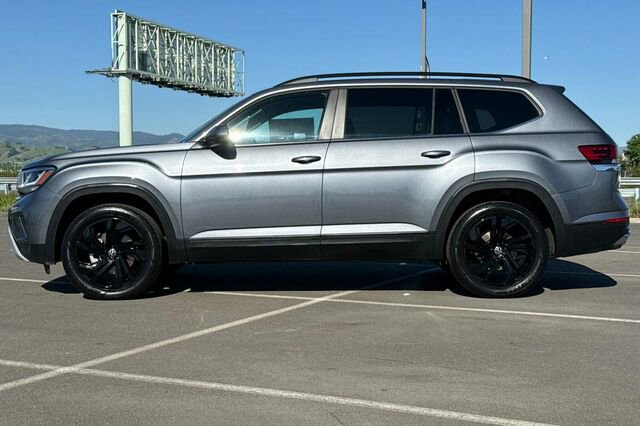 Certified 2023 Volkswagen Atlas SE w/ Panoramic Sunroof Package image 7