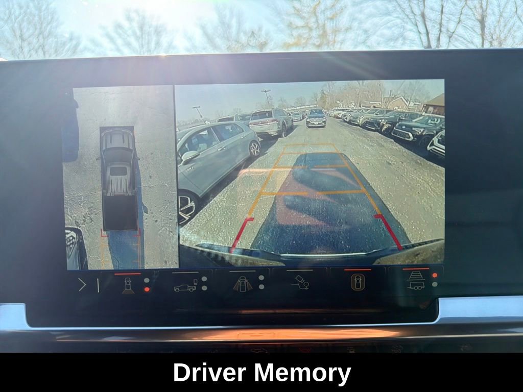 Used 2024 Chevrolet Silverado 1500 LTZ w/ LTZ Premium Package image 12