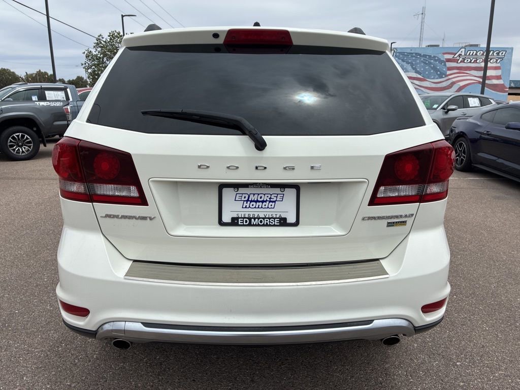 Used 2019 Dodge Journey Crossroad FWD image 4
