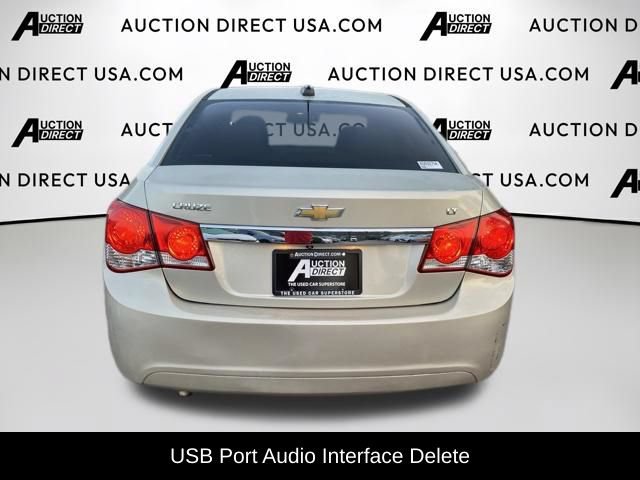 Used 2015 Chevrolet Cruze LT w/ Technology Package FWD image 5