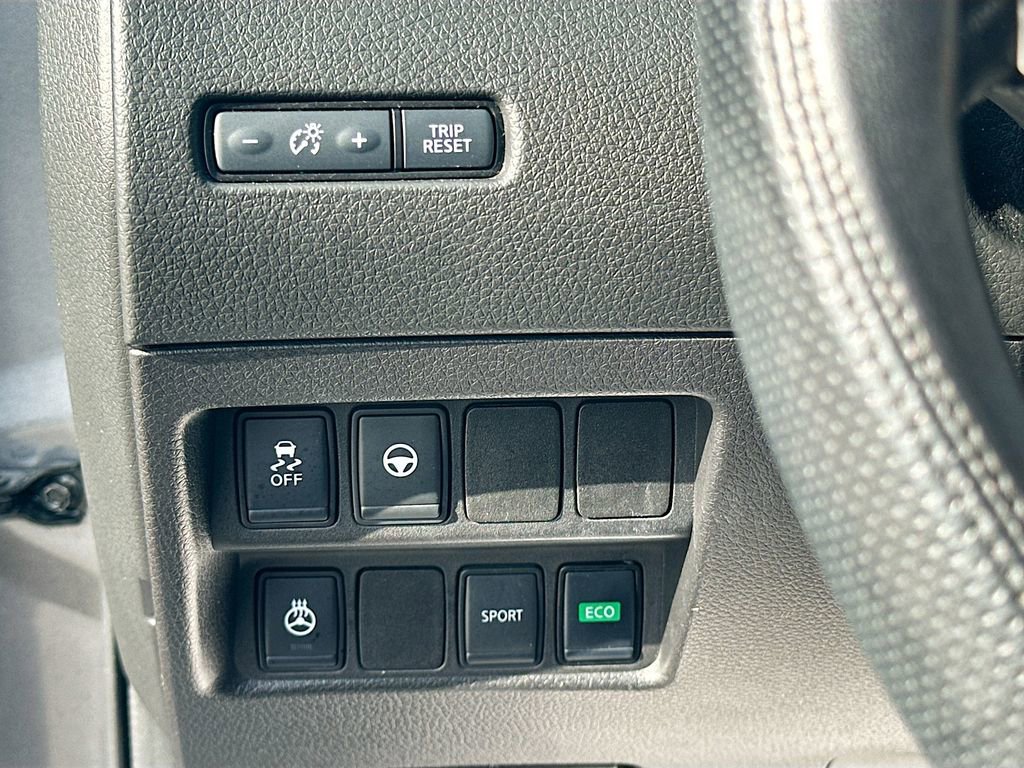 Used 2020 Nissan Rogue Sport SV w/ Technology Package FWD image 10