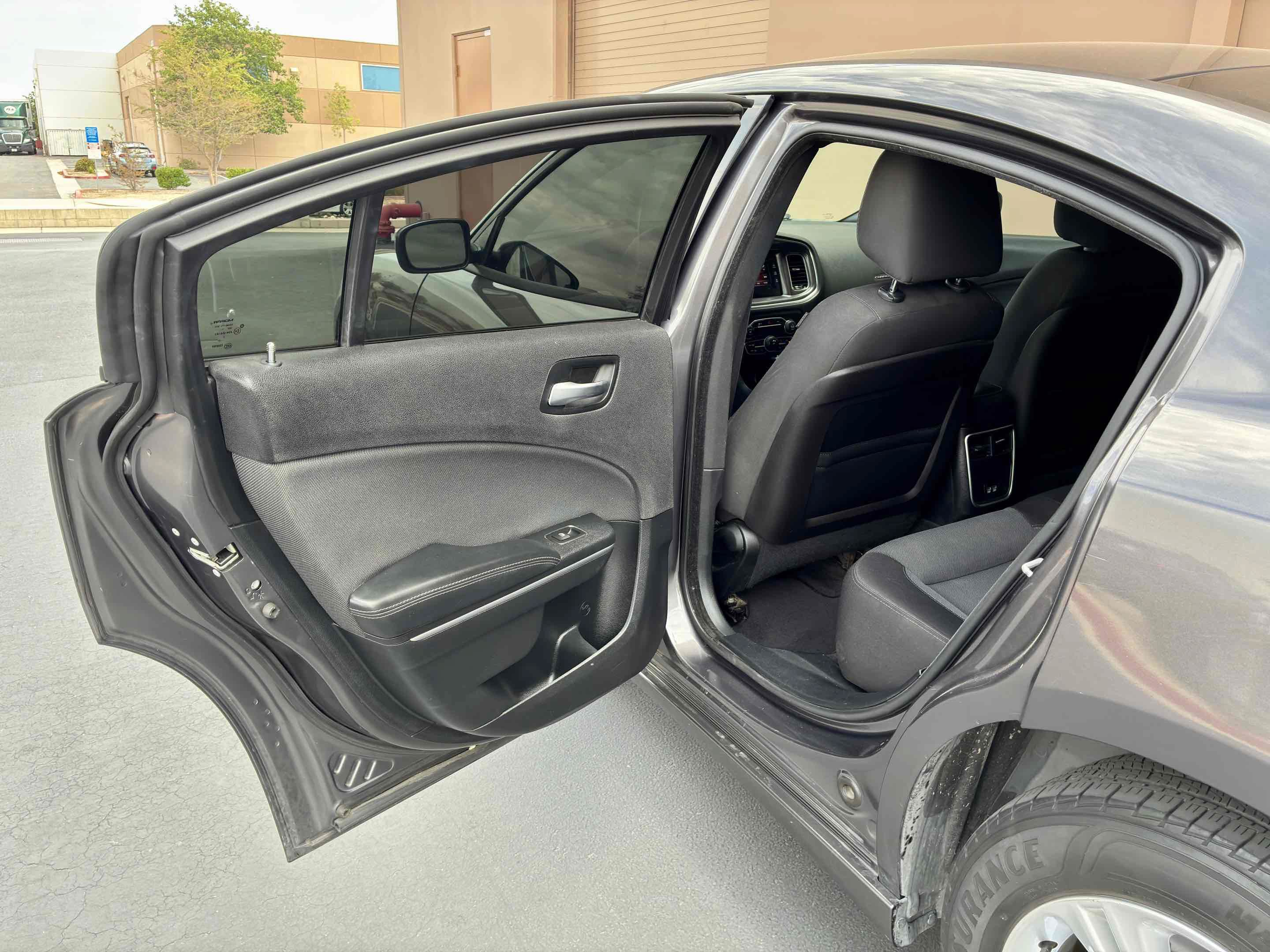 Used 2015 Dodge Charger SE RWD image 47