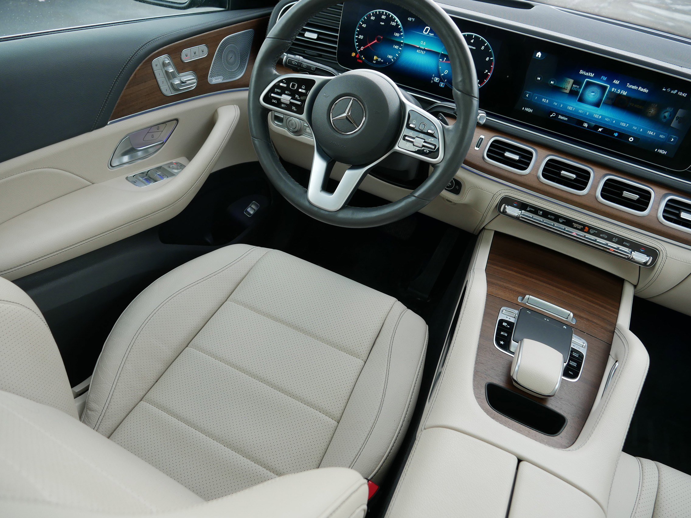 Used 2020 Mercedes-Benz GLE 350 4MATIC image 9