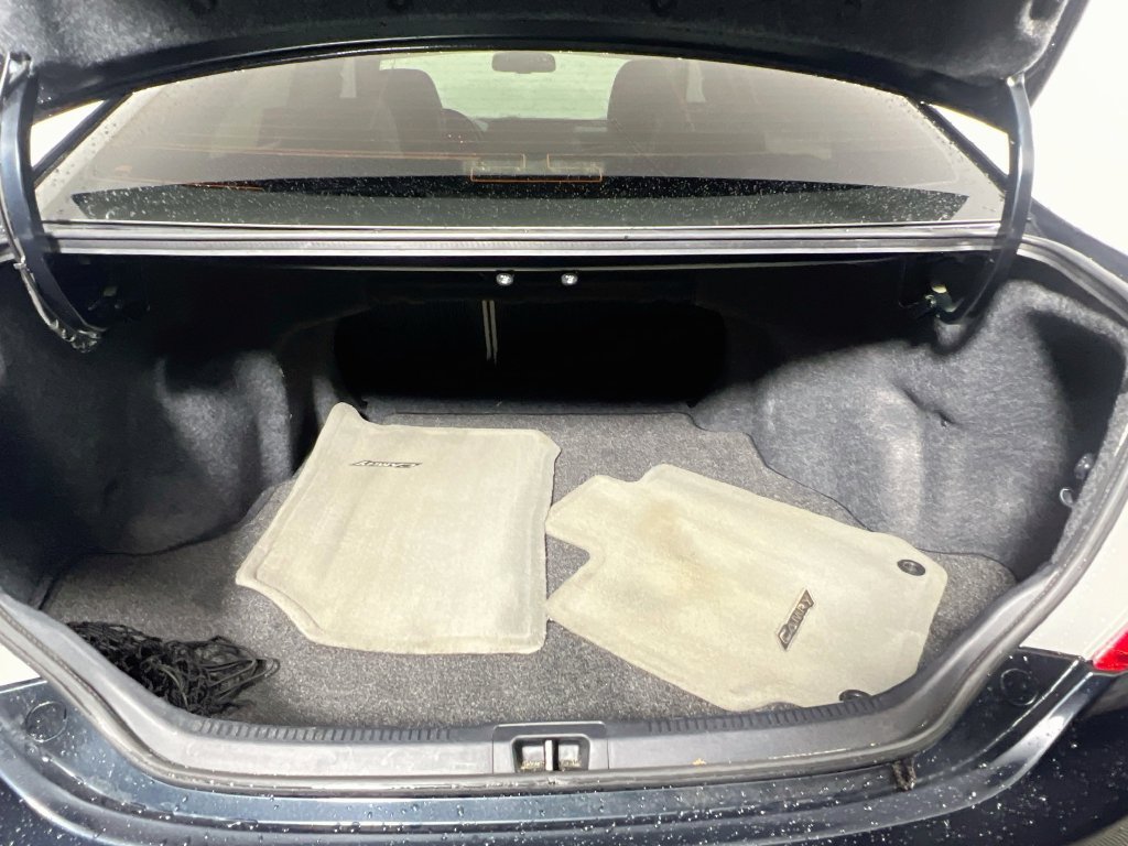 Used 2012 Toyota Camry XLE FWD image 32