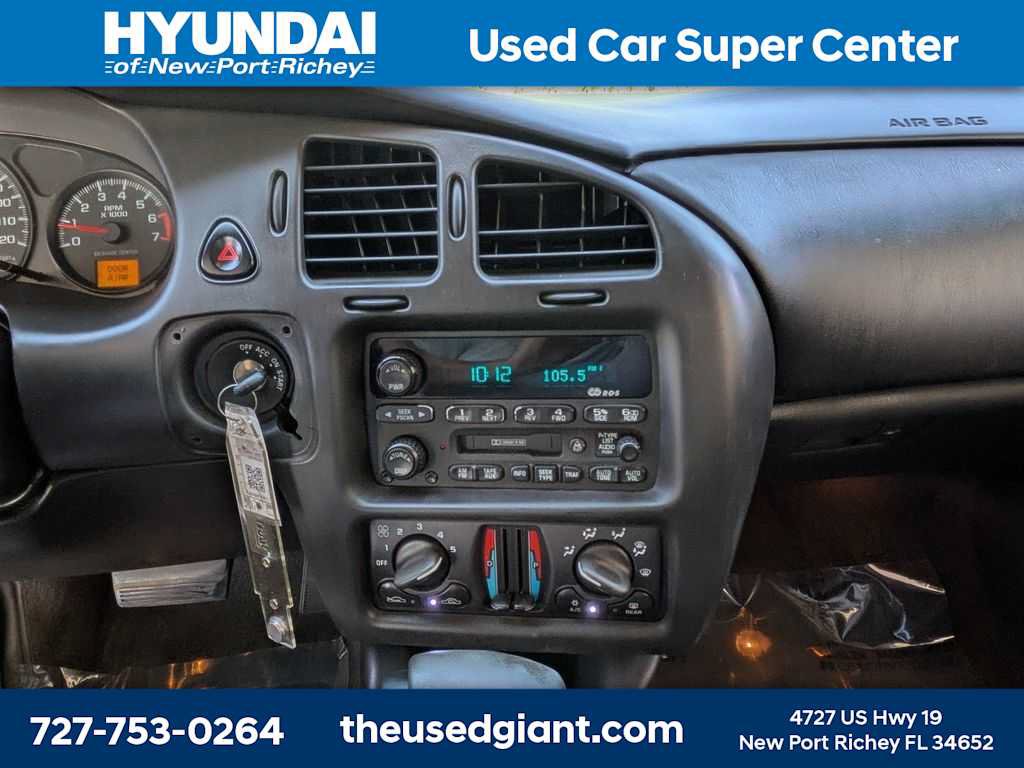 Used 2000 Chevrolet Monte Carlo LS w/ Preferred Equipment Group 1 FWD image 18