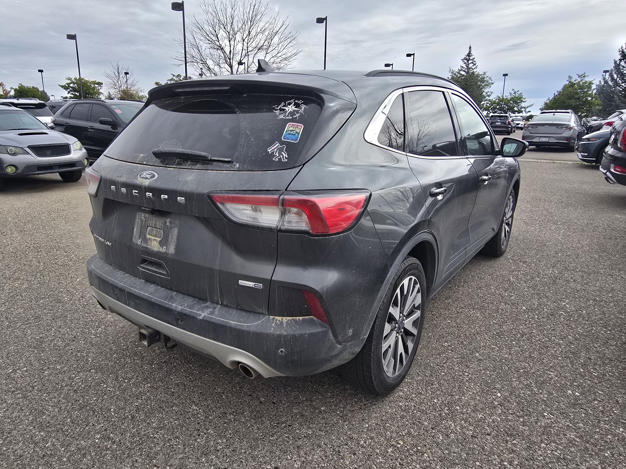 Used 2020 Ford Escape Titanium AWD/4WD image 16