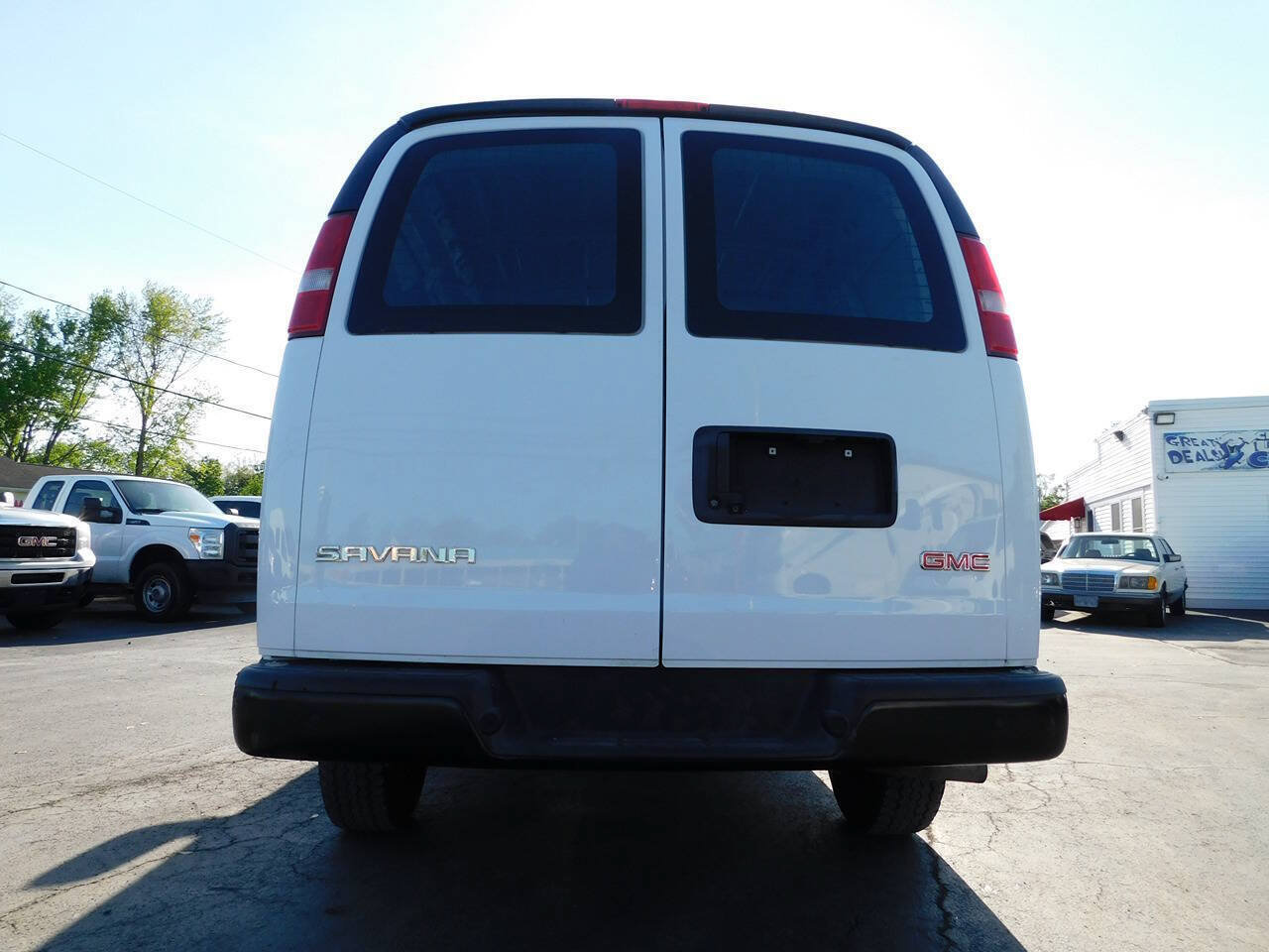 Used 2017 GMC Savana 2500 w/ All Terrain Package RWD image 12