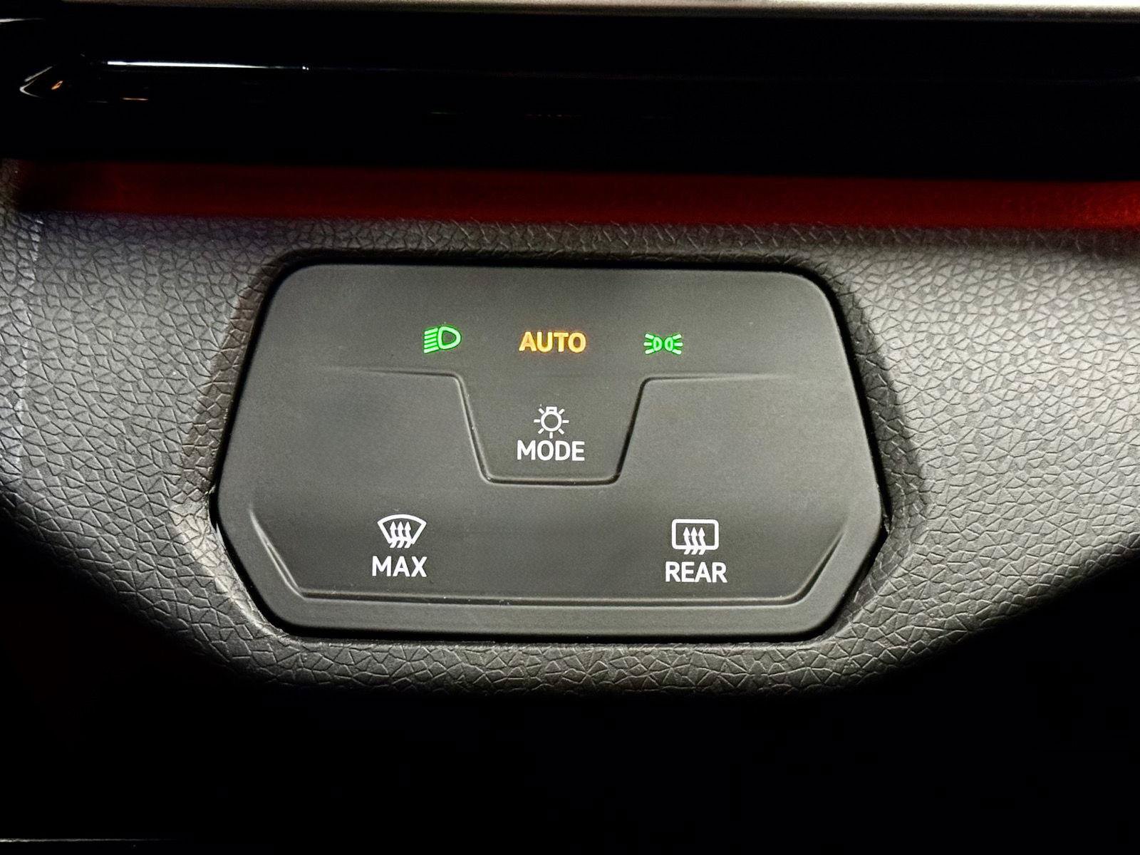 Used 2023 Volkswagen ID.4 2WD image 17