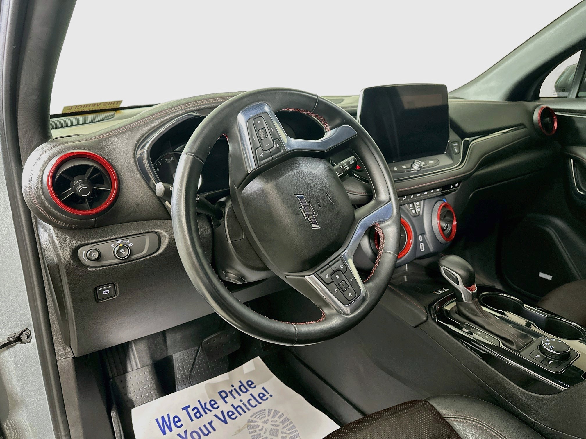 Used 2023 Chevrolet Blazer RS w/ Enhanced Convenience Package AWD/4WD image 9