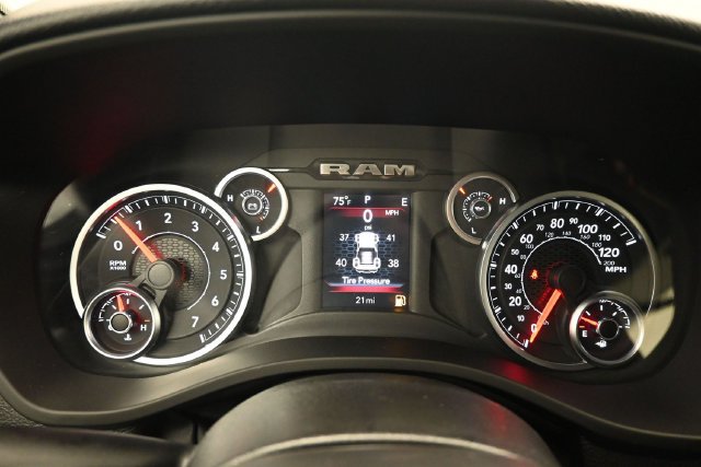 New 2027 RAM 1500 Express AWD/4WD image 5