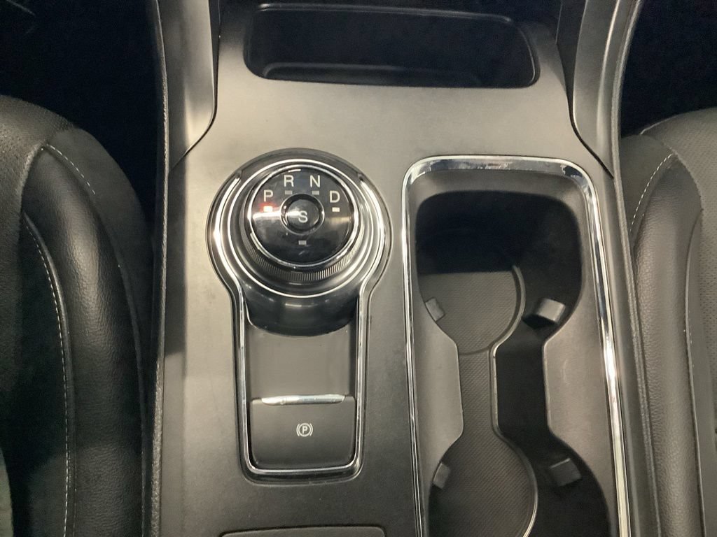 Used 2017 Ford Fusion Titanium FWD image 32
