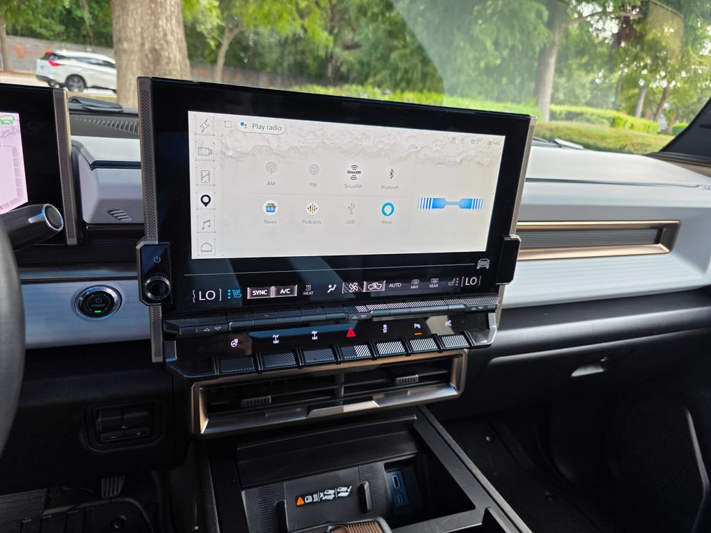 Used 2024 GMC Hummer EV 3X w/ Omega Edition AWD/4WD image 17