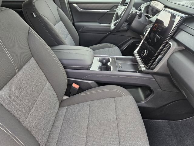 New 2026 GMC Acadia Elevation FWD image 11