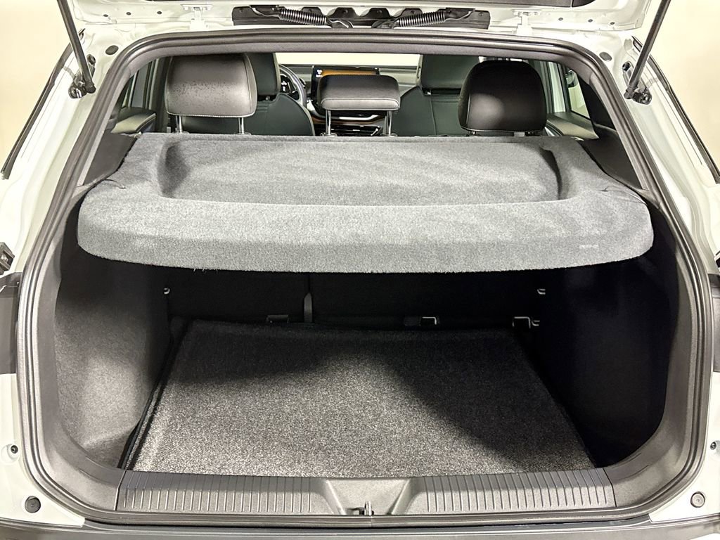 Certified 2024 Volkswagen ID.4 2WD image 21