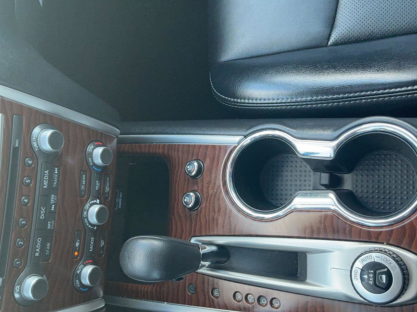 Used 2019 Nissan Pathfinder Platinum image 17