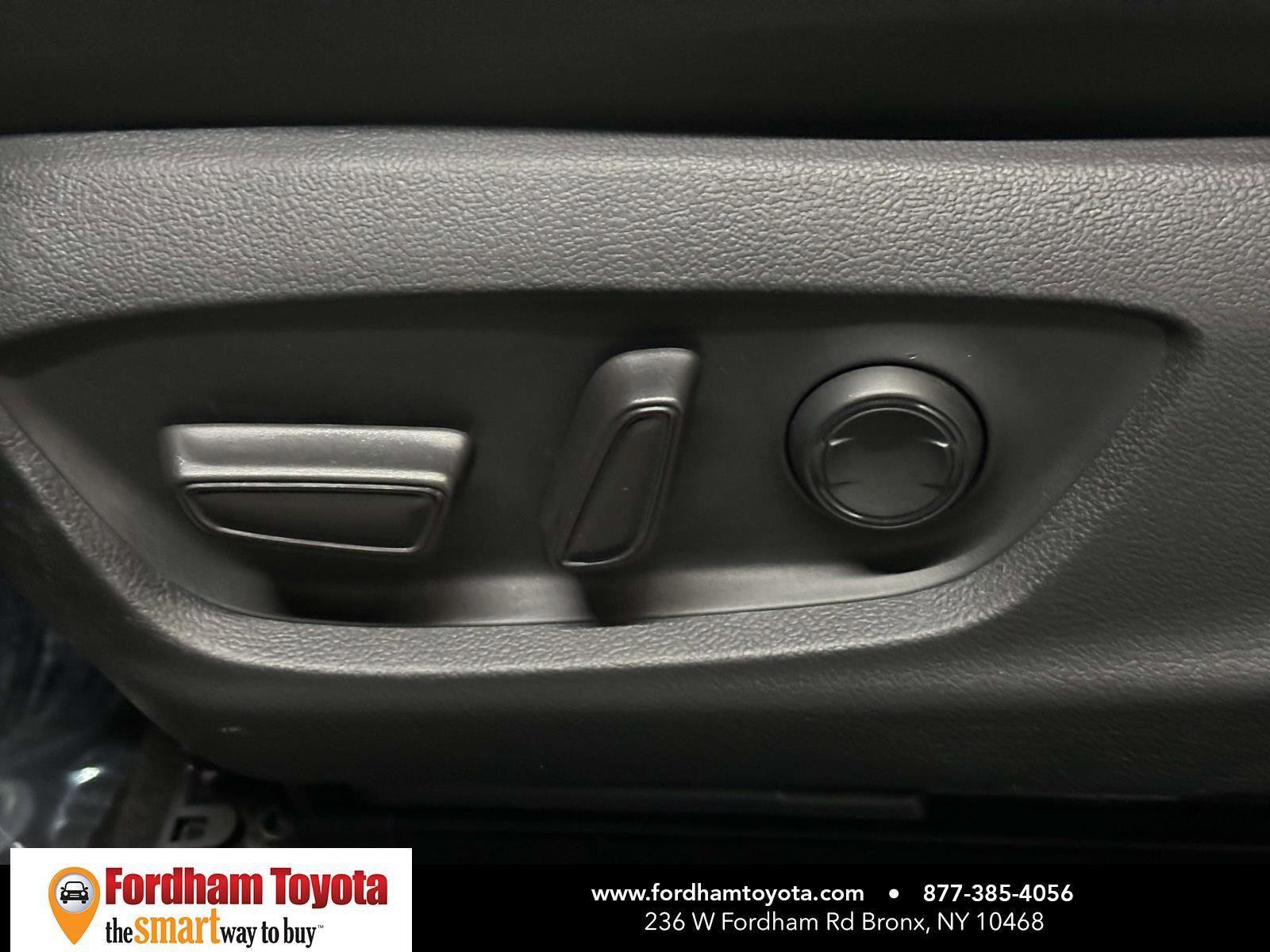 Certified 2023 Toyota Camry SE AWD/4WD image 17